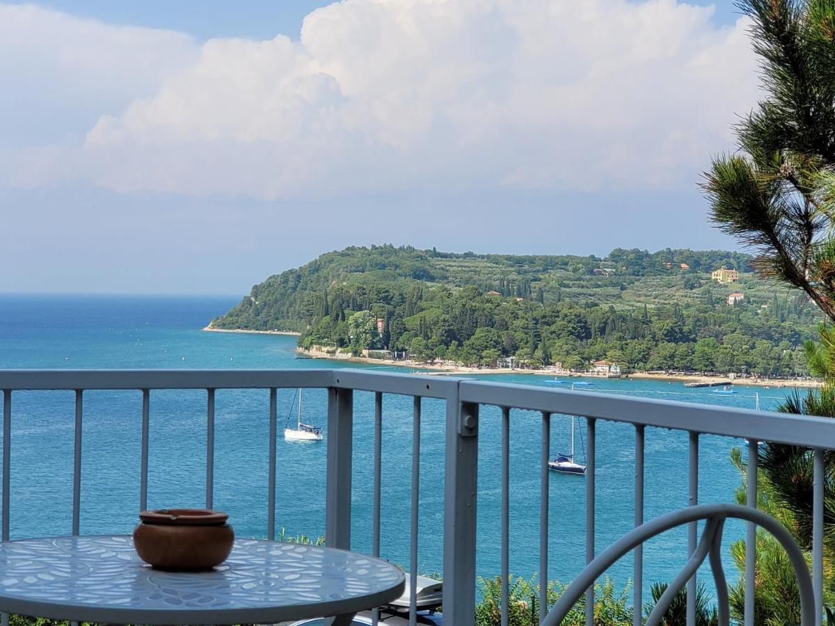 Villa Yadranka With Sea View Strunjan Exterior foto