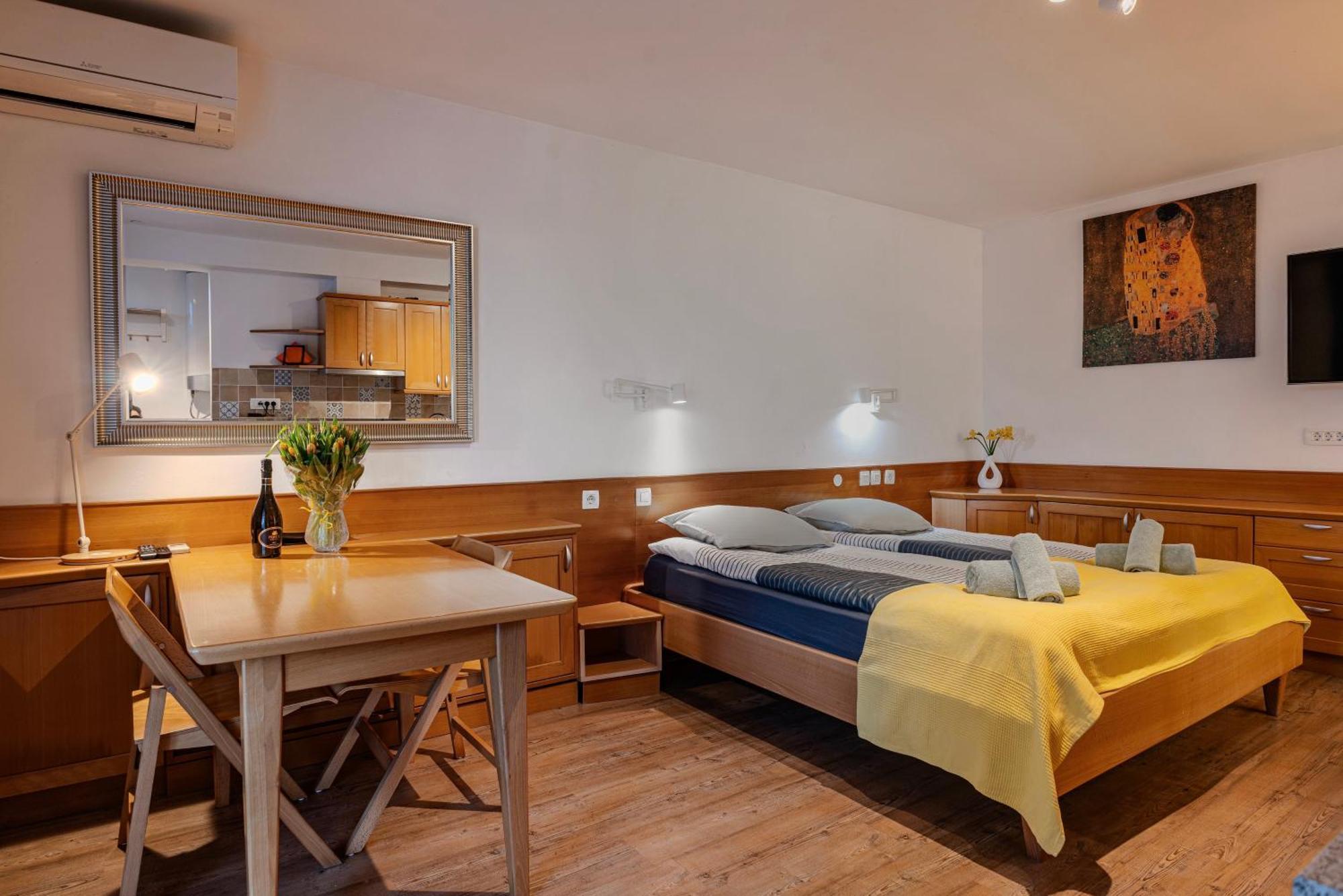 Villa Yadranka With Sea View Strunjan Exterior foto